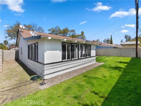 2902 W Raymar Street, Santa Ana, CA