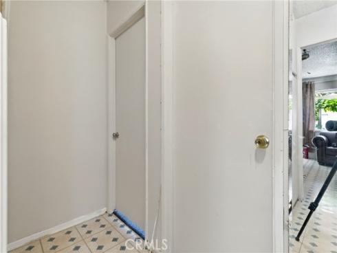 341 Carriage 51 Drive, Santa Ana, CA