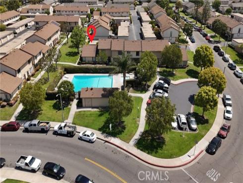 341  Carriage  51  Drive, Santa Ana, CA