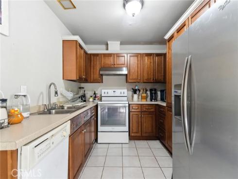 341 Carriage 51 Drive, Santa Ana, CA