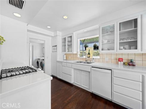 1111 W Sharon Road, Santa Ana, CA