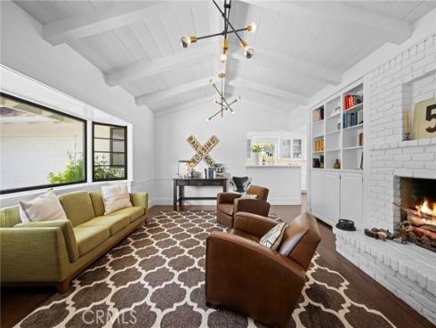 1111 W Sharon Road, Santa Ana, CA