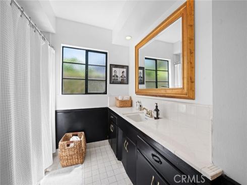 1111 W Sharon Road, Santa Ana, CA