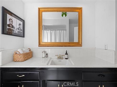 1111 W Sharon Road, Santa Ana, CA