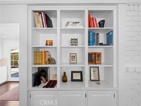 1111 W Sharon Road, Santa Ana, CA