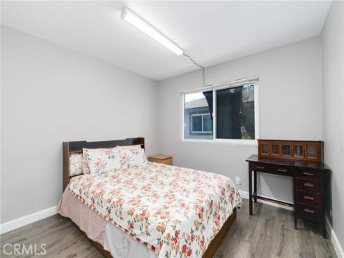 1710 Normandy 2 Place, Santa Ana, CA