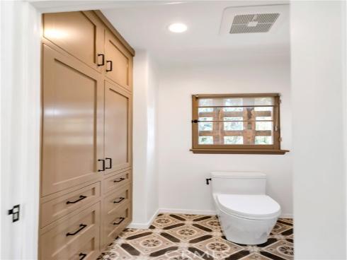 2020 N Victoria Drive, Santa Ana, CA