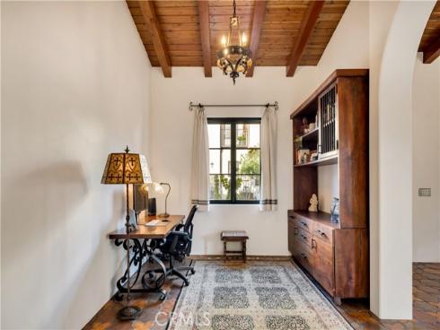 2020 N Victoria Drive, Santa Ana, CA