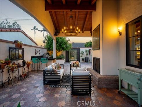 2020 N Victoria Drive, Santa Ana, CA