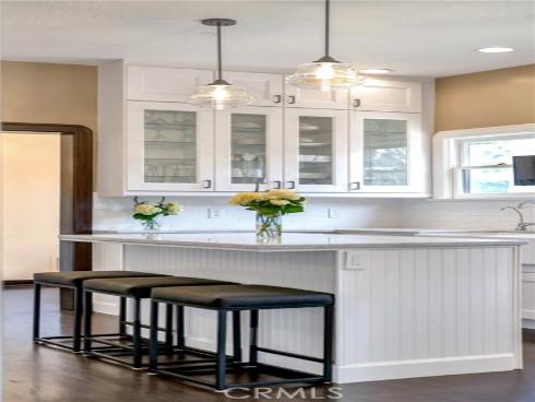 2042 N Ross   Street, Santa Ana, CA