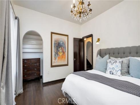 2042 N Ross   Street, Santa Ana, CA