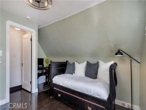 2042 N Ross   Street, Santa Ana, CA