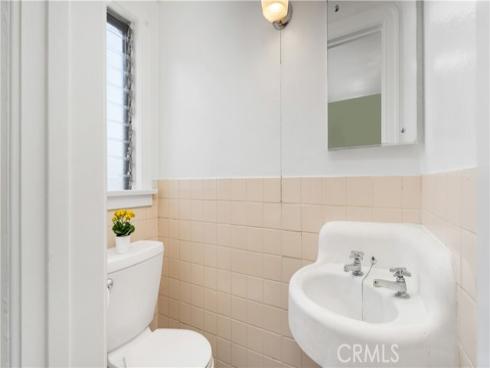 2042 N Ross   Street, Santa Ana, CA