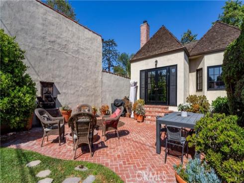 2042 N Ross   Street, Santa Ana, CA