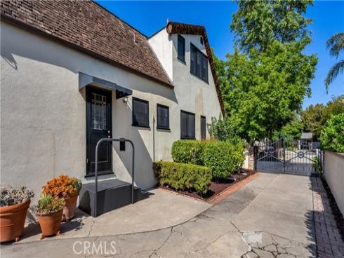 2042 N Ross   Street, Santa Ana, CA