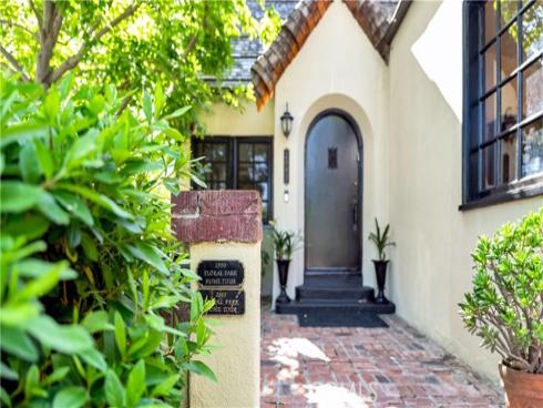 2042 N Ross   Street, Santa Ana, CA