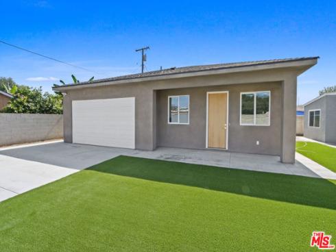 2429 W Borchard Avenue, Santa Ana, CA