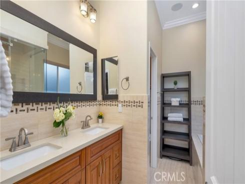 1715 N Flower Street, Santa Ana, CA