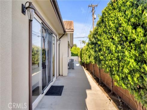 1715 N Flower Street, Santa Ana, CA