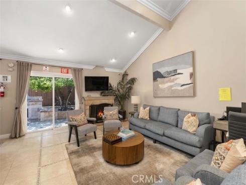 206 W Sierra   Drive, Santa Ana, CA