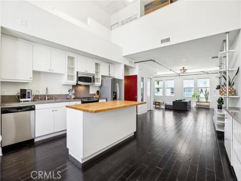 721 N Poinsettia Street, Santa Ana, CA