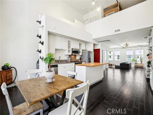 721 N Poinsettia Street, Santa Ana, CA