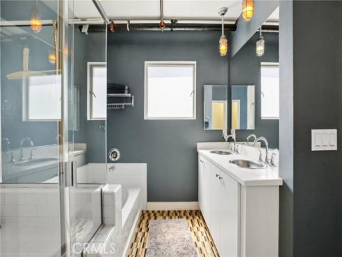 721 N Poinsettia Street, Santa Ana, CA