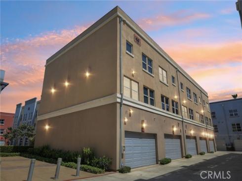 721 N Poinsettia Street, Santa Ana, CA