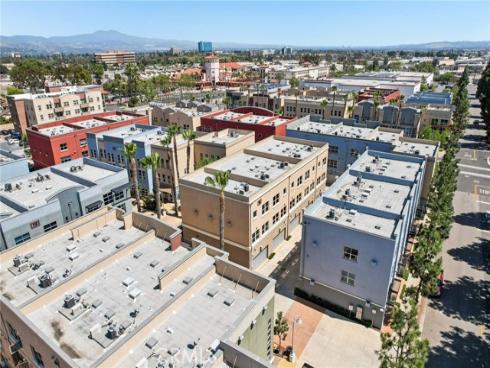 721 N Poinsettia Street, Santa Ana, CA