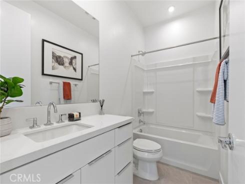 621 S Lyon Street, Santa Ana, CA