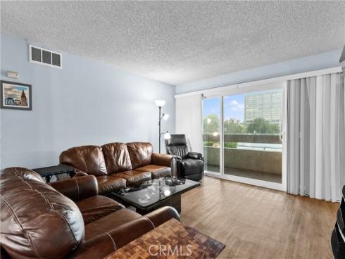 600 W 3rd B206 Street, Santa Ana, CA