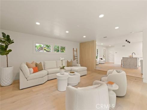 410 Virginia Avenue, Santa Ana, CA