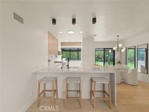 410 Virginia Avenue, Santa Ana, CA