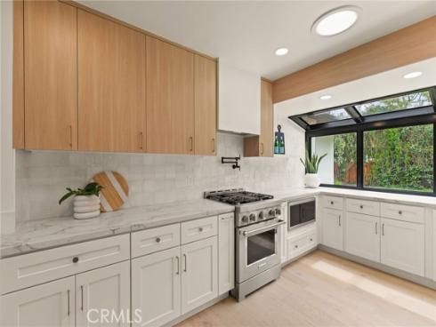 410 Virginia Avenue, Santa Ana, CA