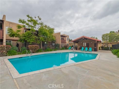 1000 W Macarthur  13  Boulevard, Santa Ana, CA