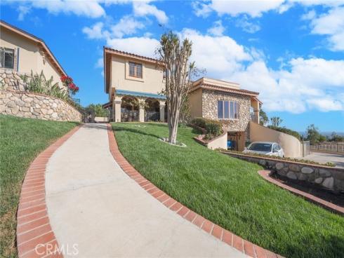 2240  Foothill   Boulevard, Santa Ana, CA