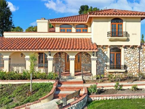 2240  Foothill   Boulevard, Santa Ana, CA