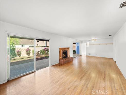 1910 N Greenbrier Street, Santa Ana, CA