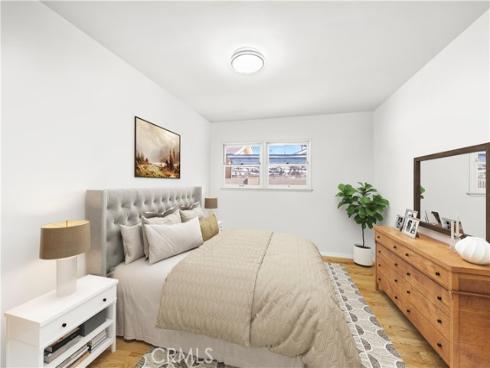 1910 N Greenbrier Street, Santa Ana, CA