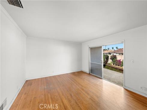 1910 N Greenbrier Street, Santa Ana, CA