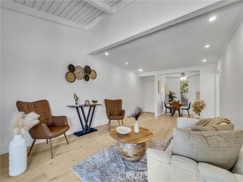 1010 W Macarthur 8 Boulevard, Santa Ana, CA