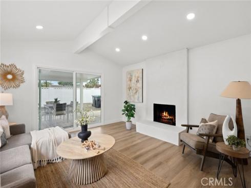 1202 N Gates Street, Santa Ana, CA