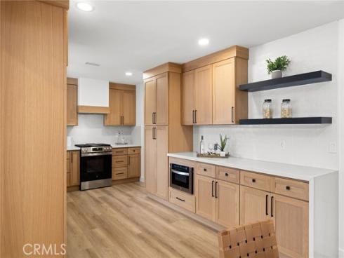 1202 N Gates Street, Santa Ana, CA