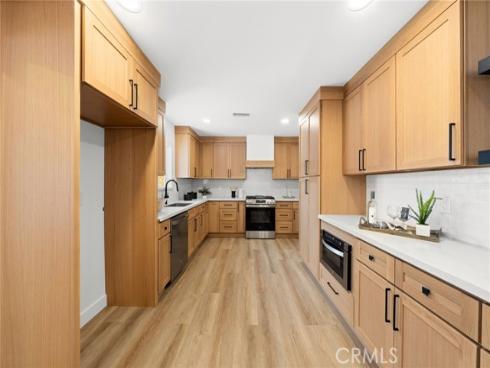 1202 N Gates Street, Santa Ana, CA