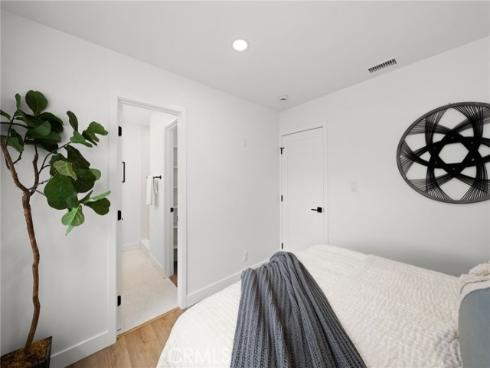 1202 N Gates Street, Santa Ana, CA