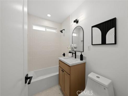 1202 N Gates Street, Santa Ana, CA