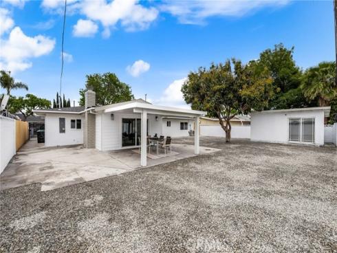1202 N Gates Street, Santa Ana, CA