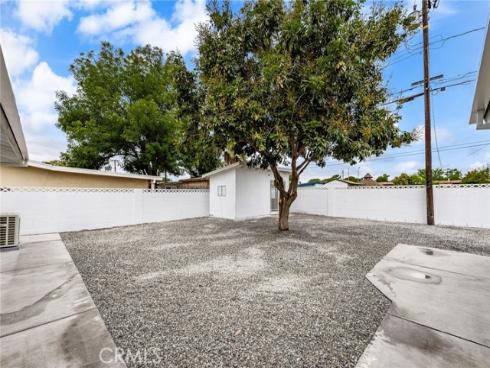 1202 N Gates Street, Santa Ana, CA