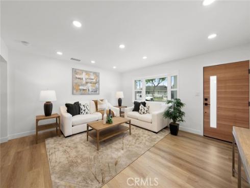 1202 N Gates Street, Santa Ana, CA