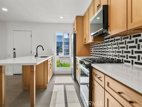 2835 S Fairview C Street, Santa Ana, CA